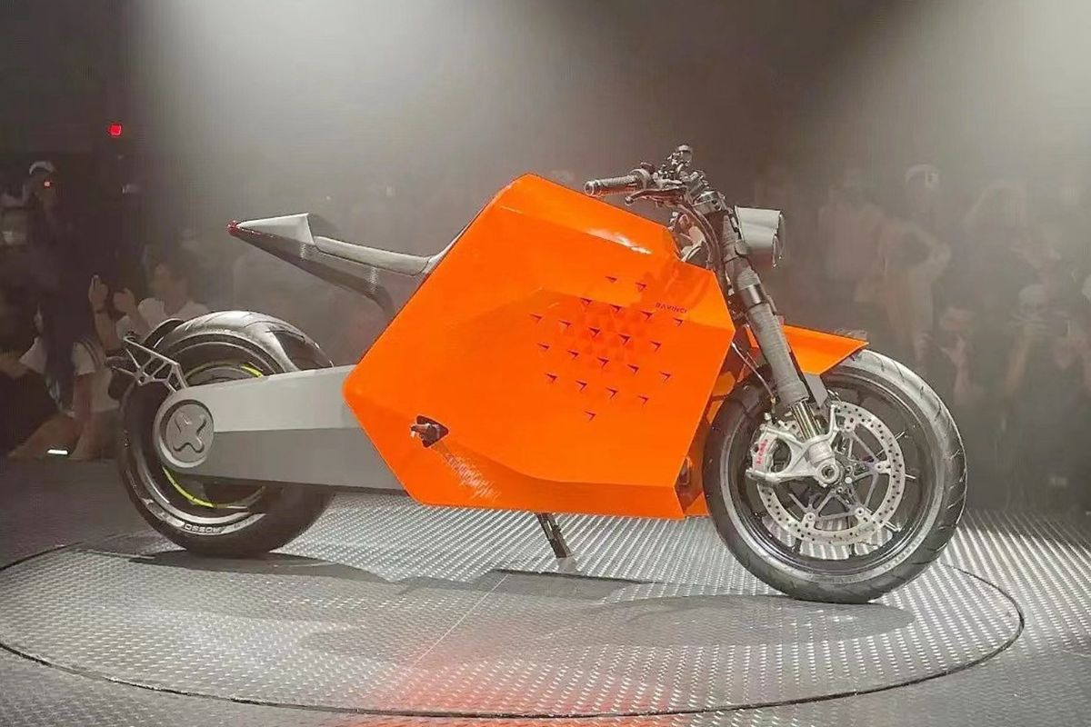 Image showcasing 2024 BMW CE 02 Ride Review - Cycle World